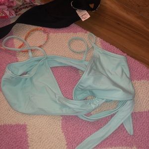 L space bikini top!